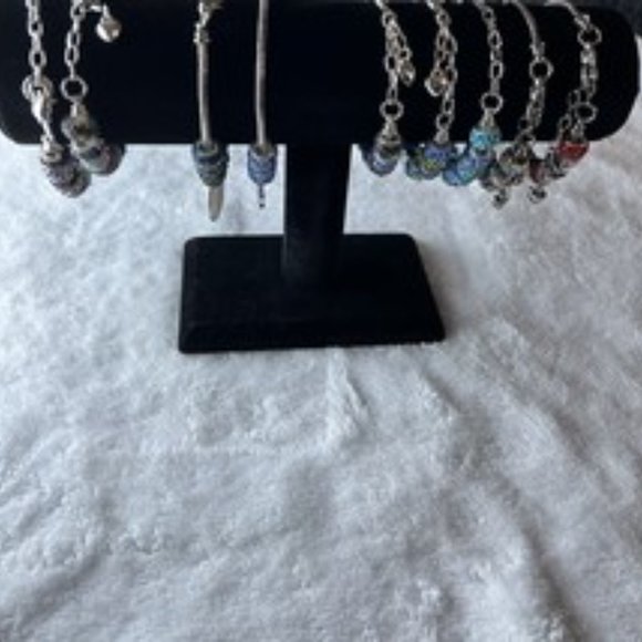 Handcrafted Rhinestone Bead bracelet - Picture 5 of 5